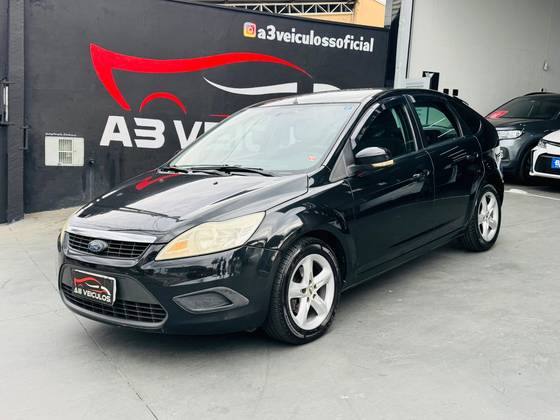 FORD FOCUS 1.6 8V GASOLINA 4P MANUAL